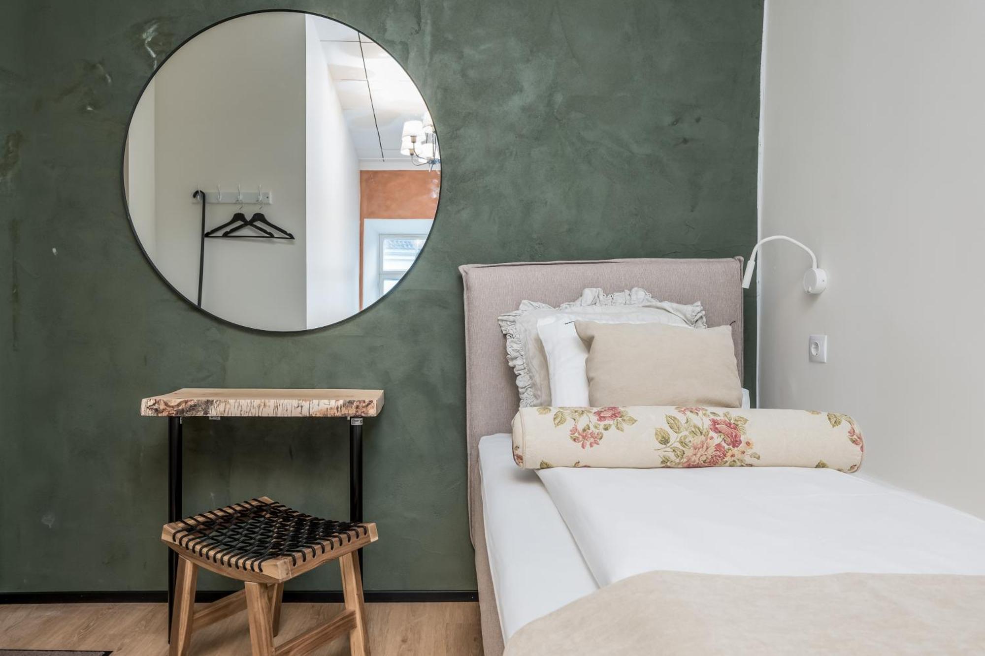Old Town Boho Guesthouse تالين المظهر الخارجي الصورة